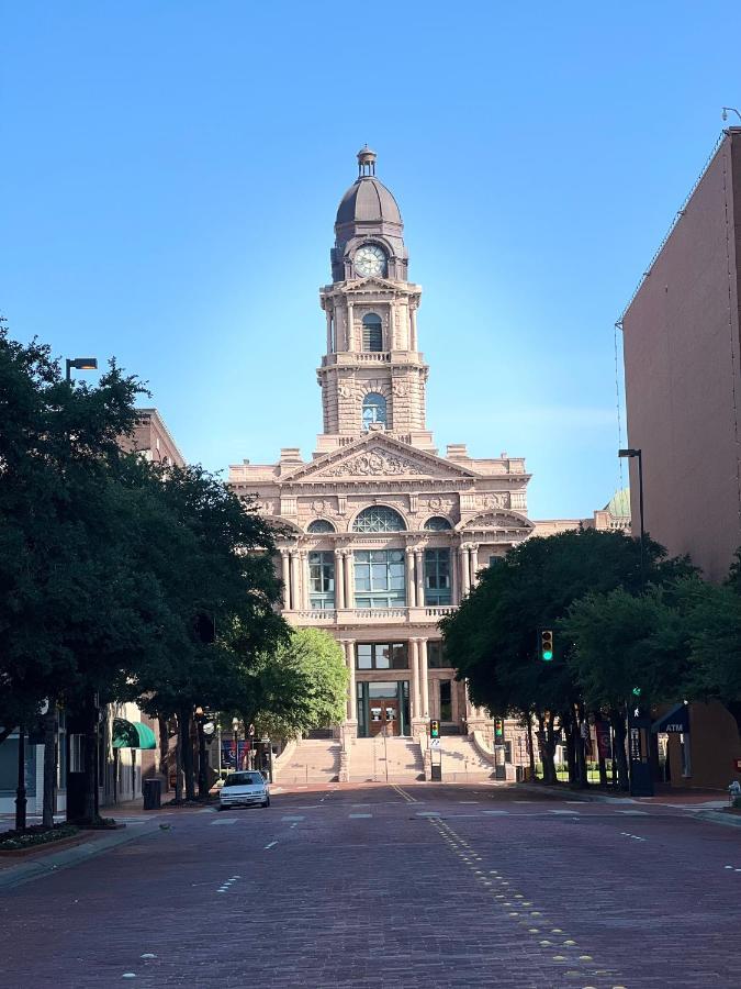 Cowboy Live, Laugh, & Loft Fort Worth 2 Bedroom Loft Downtown Exterior photo