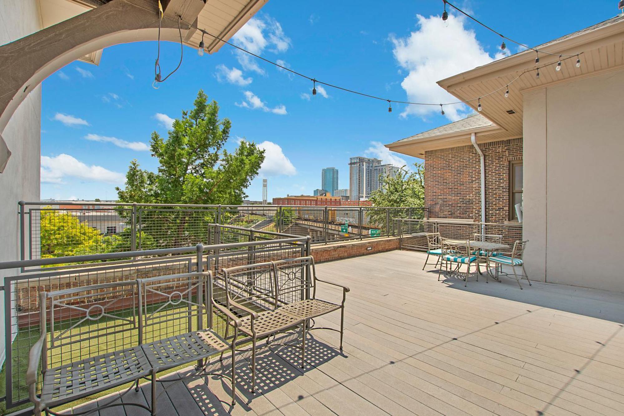 Cowboy Live, Laugh, & Loft Fort Worth 2 Bedroom Loft Downtown Exterior photo